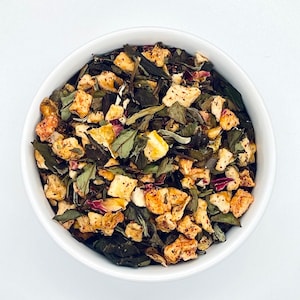 Asian Pear White Tea | Loose Leaf Crisp Fruity White Tea Blend | Self-Care Gifts & Relaxation | Calming Anti-Aging Tea | 4oz (20-24 Cups)