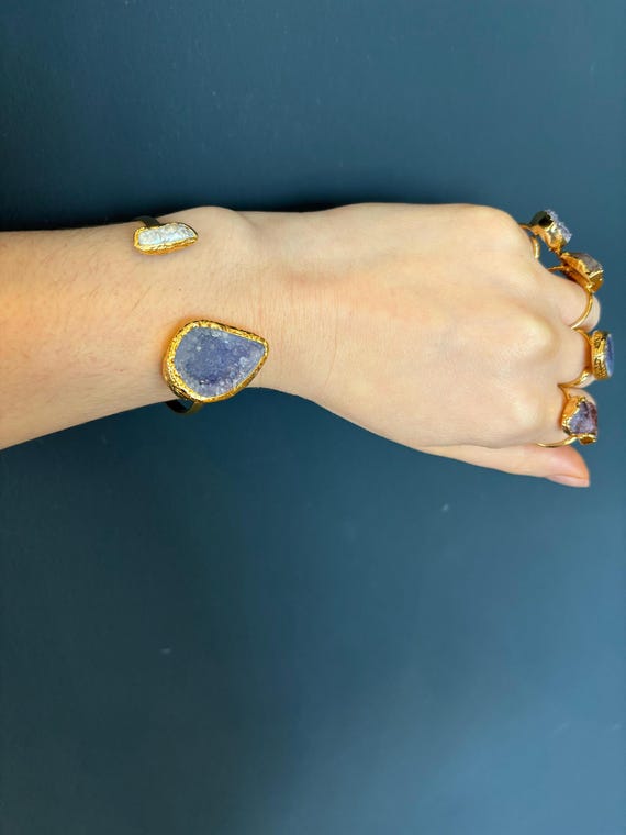 Amethyst Stone and Freshwater Pearl Bracelet