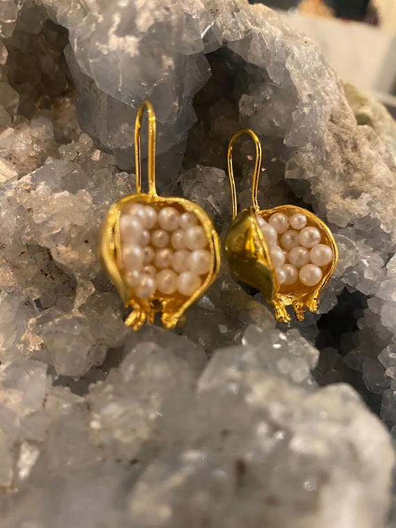POMEGRANATE DESING EARRINGS