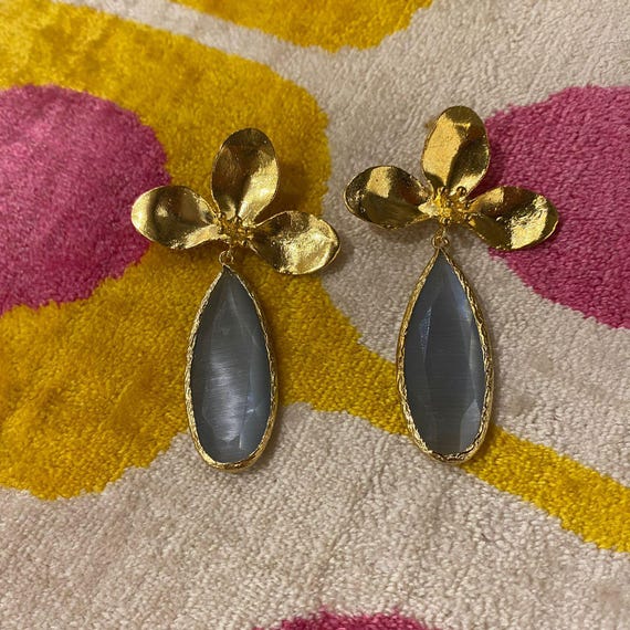 New Flower Design Earrings,Cat's Eye Stone Drop Earrings,Design Earrings,Jewelry Earrings,Gift for Her,Gift For Mother,Birthday Gift,Sale