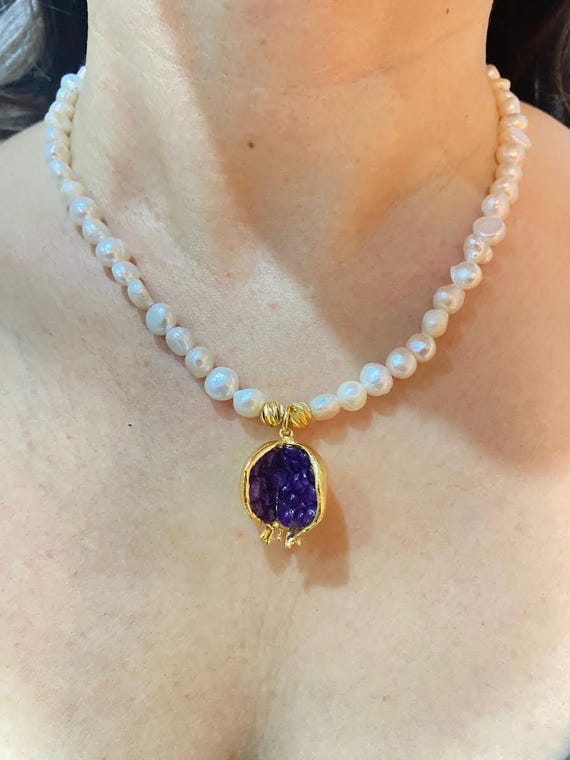 Pearl Necklace Wiht Pomegranate