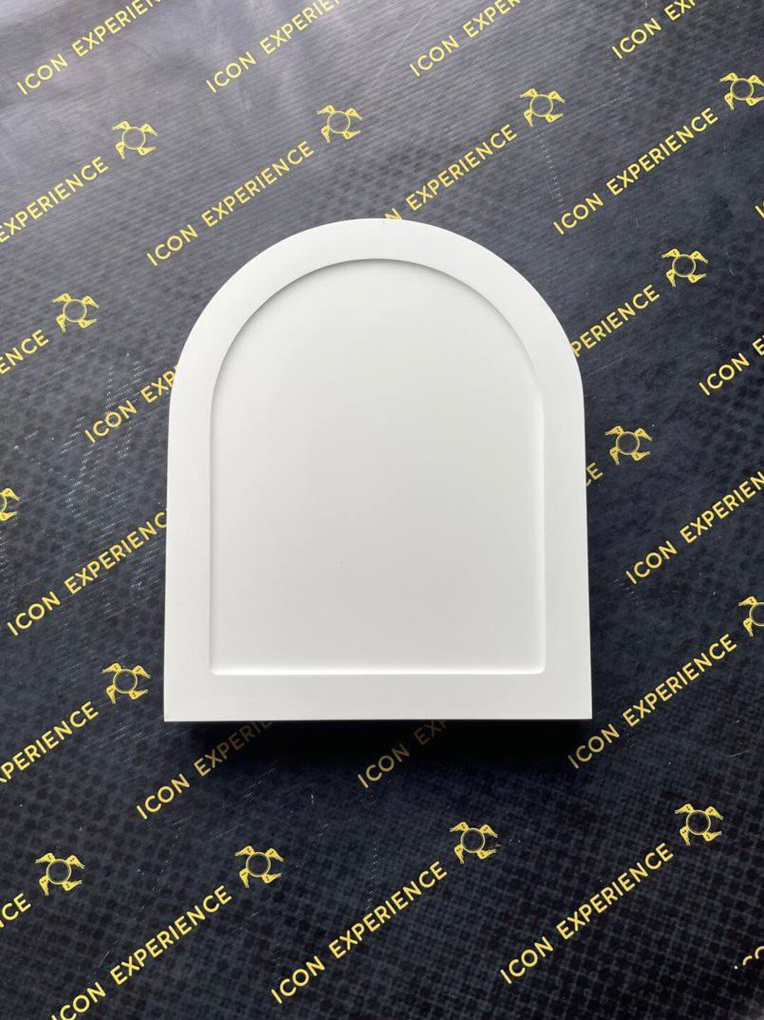 Gessoed Icon Board With a Round Raised Top Border 30х25cm 11.81 X 9.84