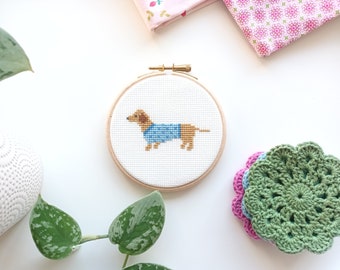 Dachshund - 10 cm (or 4 inch) | cross stitch pattern | pdf download | instant download | cross stitch for beginners