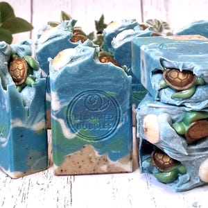 Sapone Sabbia e Oceano: Decorazione da spiaggia artigianale con tartaruga