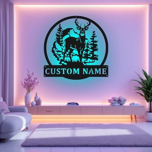 Benutzerdefinierte Hirsch und Berg Metall Wandkunst mit LED-Licht, personalisierte Hirsch Jäger Name Zeichen Dekoration für Zimmer, Hirsch jagen Metall LED Dekor