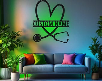 Estetoscópio personalizado em forma de coração, arte de parede em metal com luz LED, placa de nome de enfermeira personalizada para decoração de quarto, decoração de metal com LED em forma de coração para estetoscópio