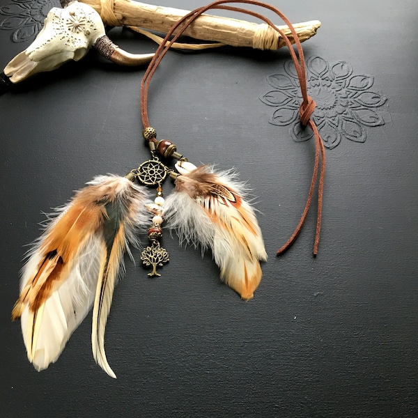 Collier attrape rêves et plumes naturelles, perles, coquillages,  collier pendentif plumes style ethnique, bohème, boho, hippie, amérindien