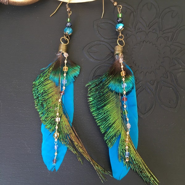 Boucles d'oreilles plumes de paon, plumes bleu turquoise, perles, bijoux plumes de paon, boucles d'oreilles bleu et vert, style bohème boho