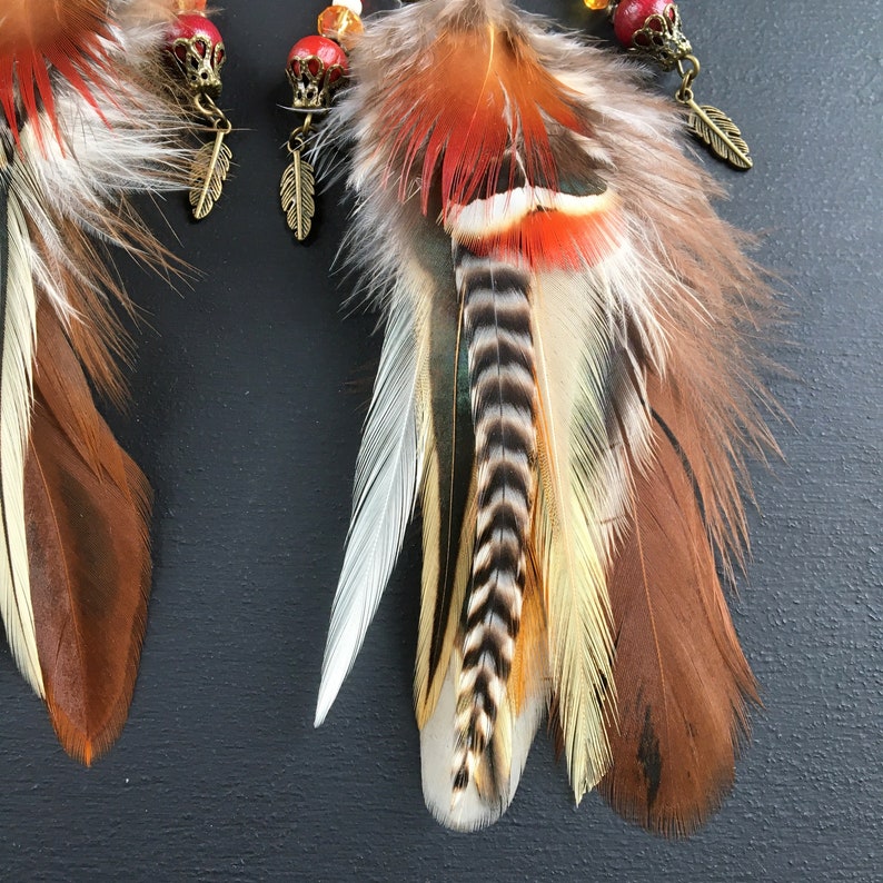 Longues boucles d'oreilles plumes naturelles, rouge, marron, grizzly, perles, boucles d'oreilles ethnique, bohème, boho, bohemien, gipsy image 3