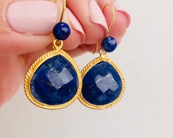 Pendientes con clase de Lapis Lazuli / Plata de ley de oro / Lapis Lazuli / Pendientes azules Ideal regalo de Navidad