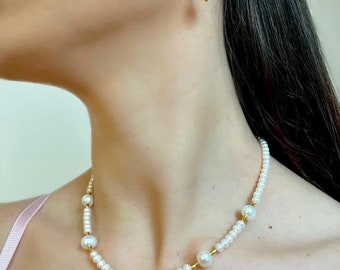 Elegante Perlenkette / Wunderschöne handgefertigte Halskette/Hochzeitsperlenkette