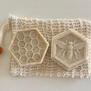 Handmade Honey Oatmeal Soap Bar: Goat Milk Bee & Honeycomb
