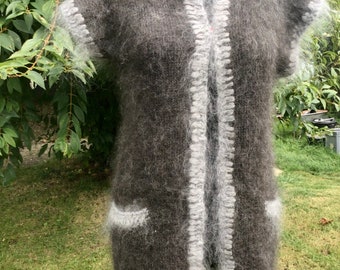 Gestrickte Weste aus Angoraziegenwolle,100 % ökologische Wolle, warm, kuschelig, mit Langen Mohair, Volkstyle