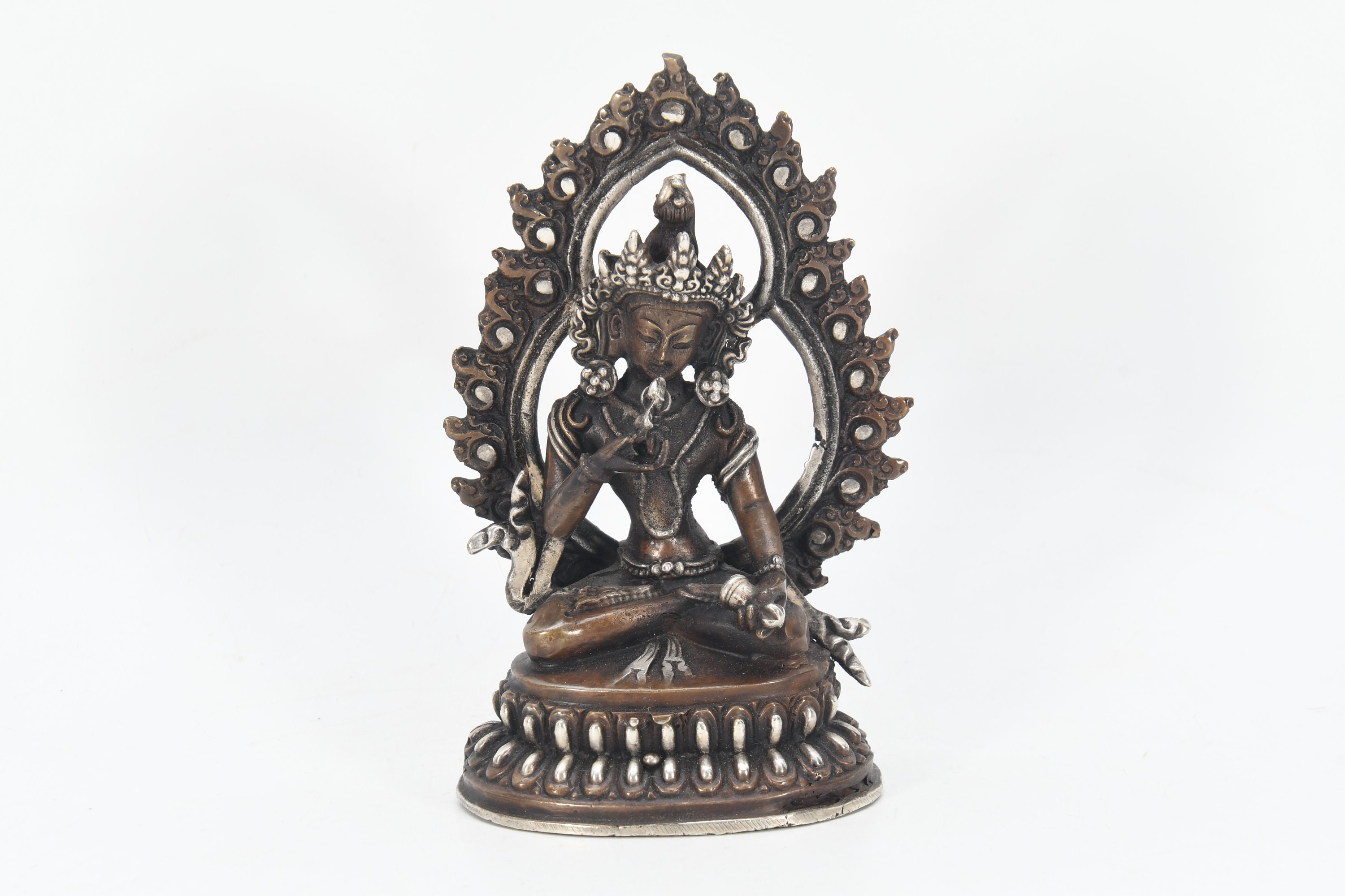 60%オフ!!ヴィンテージ銅製金剛薩埵像：神聖な仏教・チベット伝統の