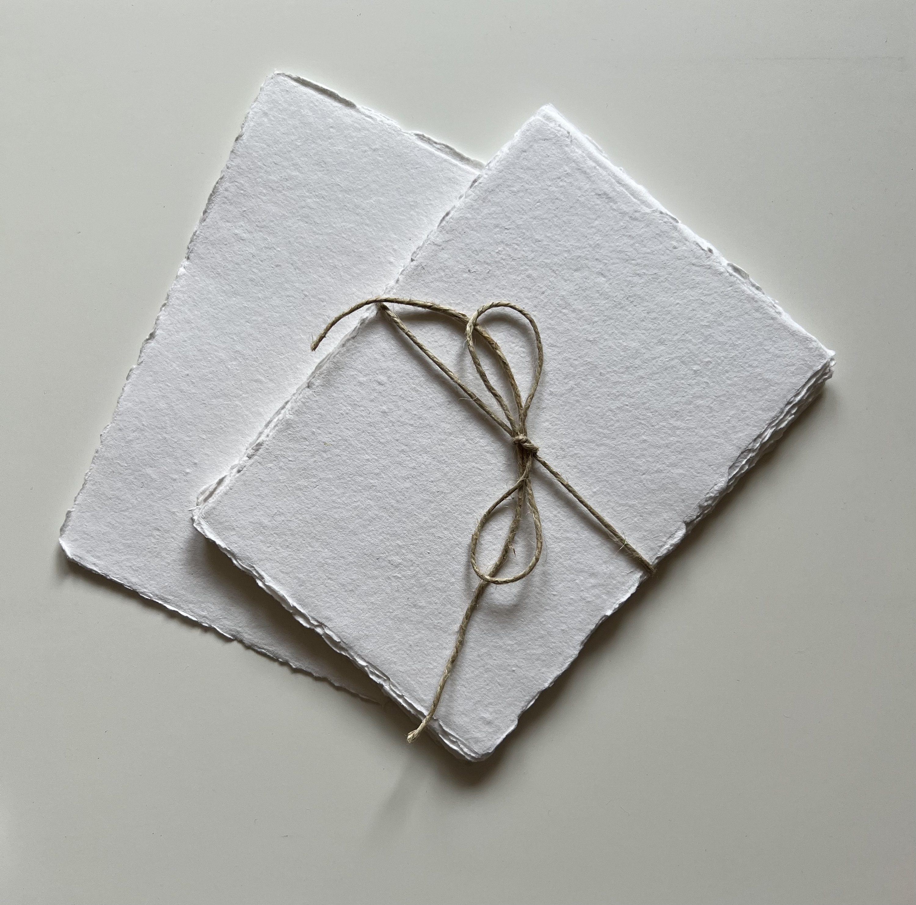 Papier chiffon en coton blanc à bords frangés, Tailles disponibles : 5x7,  4x6, A5, A4, A3 Invitations de mariage, papier de papeterie, papier fait  main -  France