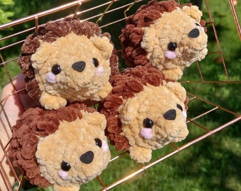 Small Hedgehog Crochet Plushie, Mini Hedgehog Amigurumi Plush, Crochet Animal, Hedgehog Desk Buddy, Cute Gift Idea, Cute Hedgehog Plush Toy
