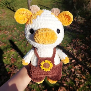 Crochet Sunflower Cow Plushie, Plush Amigurumi Animal, Cow with Dungarees, Plushy Cow in Overalls with A Flower Applique, Cute Stuffed Toy