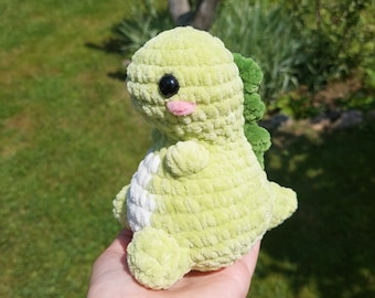 Mini dinosaurio de ganchillo, pequeño dinosaurio verde peluche, juguete de peluche de dinosaurio, animal de ganchillo, juguete relleno, peluche Kawaii, dinosaurio lindo compañero de escritorio