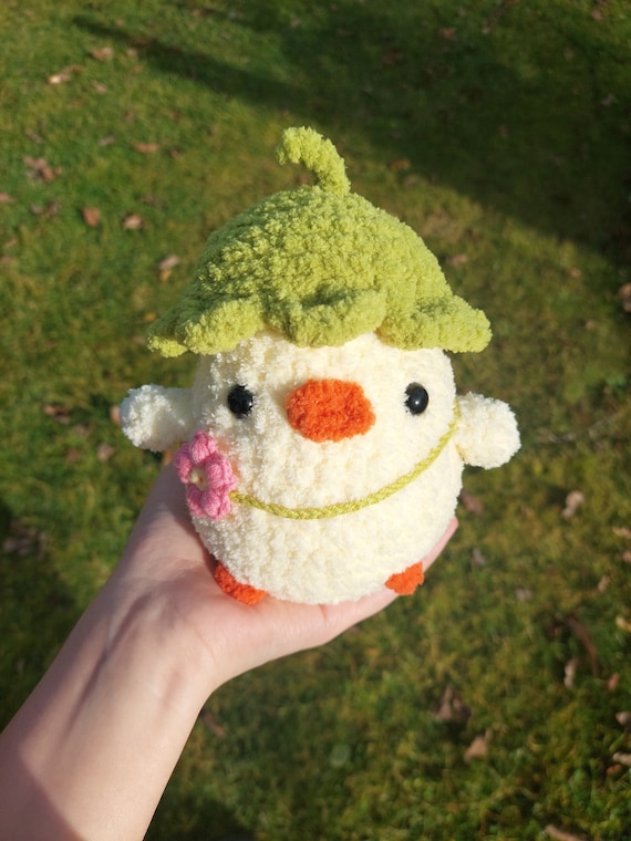 Soft Crochet Chubby Duck Plushie, Fluffy Leaf Hat & Flower Bag, Handmade Amigurumi Toy, Stuffed Animal, Squishy Yellow Duckling, Desk Buddy