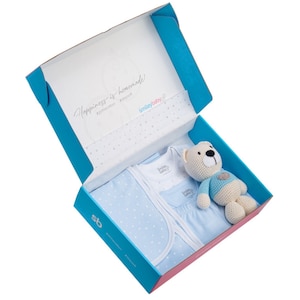 Cadeauset voor pasgeboren jongen: babyspullen van pima katoen met gehaakt teddybeer
