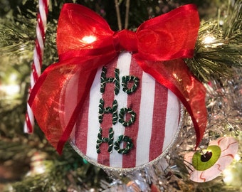 Ho Ho Ho Geborduurd Kerst Ornament