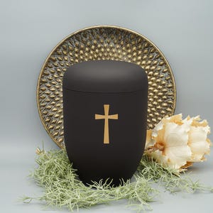 Urna negra Urna biodegradable con santa cruz para cenizas funerarias Urna de cremación pintada a mano Urna funeraria Urna personalizada Urna de recuerdo para humanos