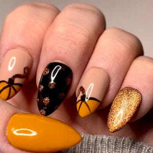 Autumn fall themed press on nails | cat eye nails |pumpkin nails/glue on
