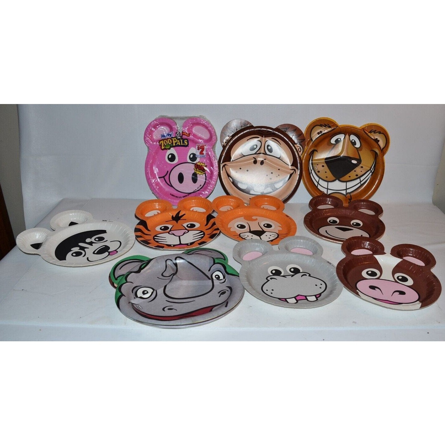 SEALED HEFTY ZOO PALS 20 PACK COATED PAPER PLATES - 2023 Edition - NEW IN  HAND