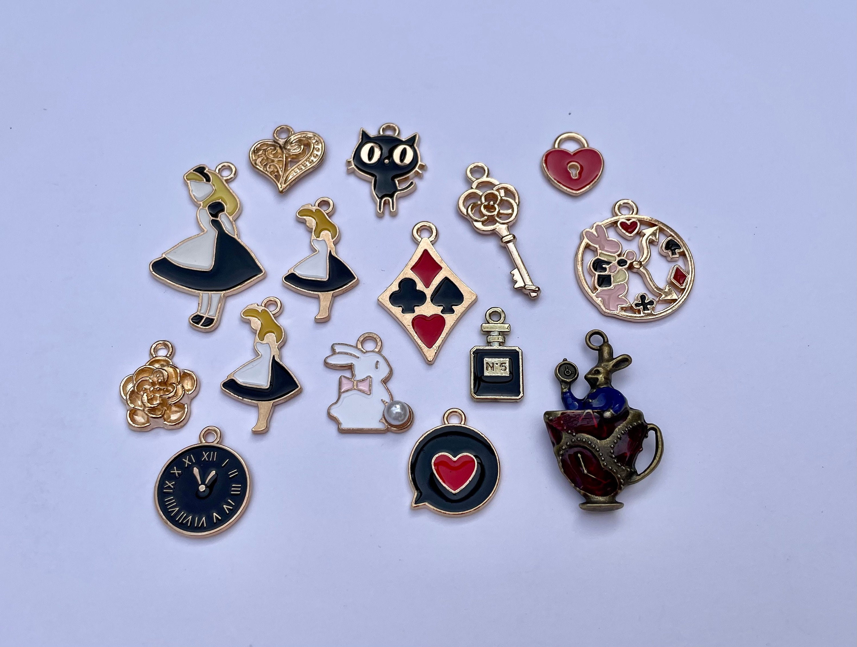 40 PCS Alice in Wonderland Fairy Charms Collection - Antique Alice Rabbit  Steampunk Skeleton Keys Pendants Jewelry Findings (Silver HK6)