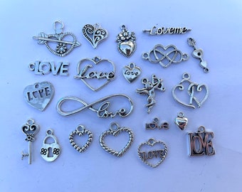 I love you charms / love charms / heart charms / Valentine’s Day charms / charms for jewelry making or diy wedding / bridal shower favors