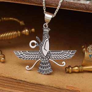 Colar Faravahar Ahura Mazda em prata esterlina 925 - Pingente Zoroastriano em prata - Joia Ahura Mazda unissex - Pingente da boa sorte