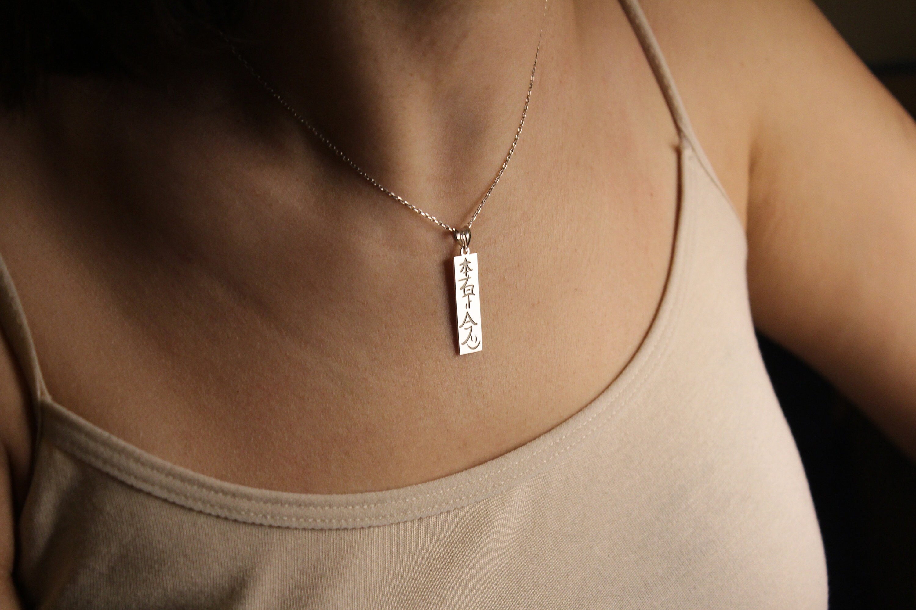 Ciondolo Reiki In Argento Sterling 925 - Simbolo Di Energia Curativa E Forza Vitale - Charm Con Anello
