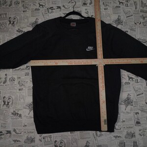 Vintage Y2K Nike embroidered swoosh faded 1990s sweatshirt image 4