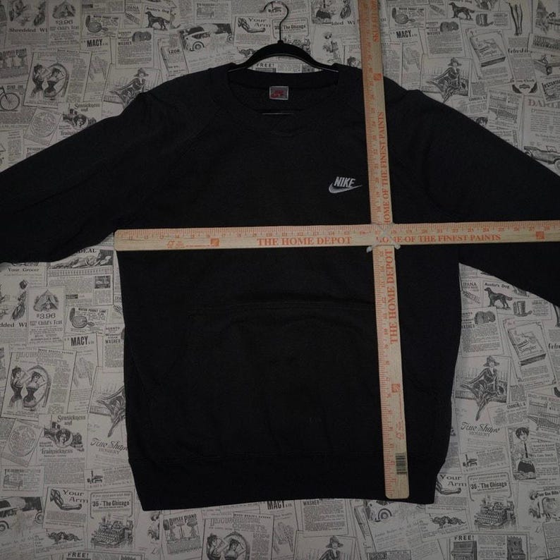Vintage Y2K Nike embroidered swoosh faded 1990s sweatshirt image 4