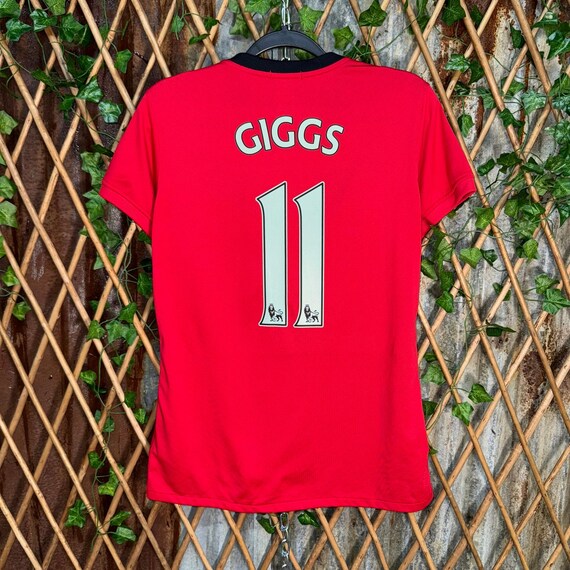Vintage Y2K Manchester United Femme 00s Giggs Soccer Jersey - Etsy