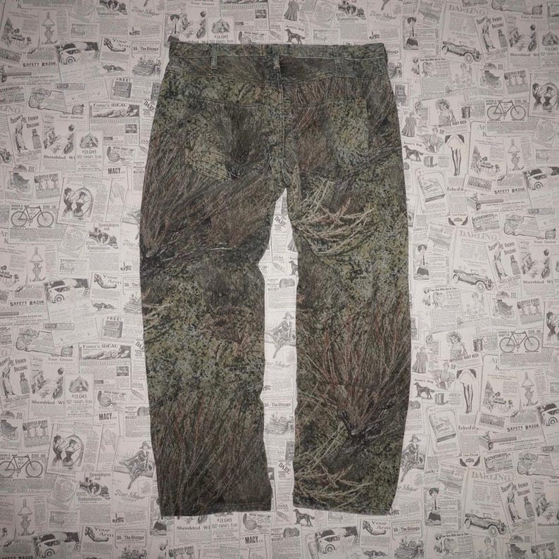 38 - Vintage Y2K real tree camo hunting mossy oak 00s pants image 1