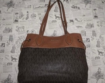 Michael Kors Authentic designers bag Introducing the Fall 2025 campaign starring our brand  main image 3