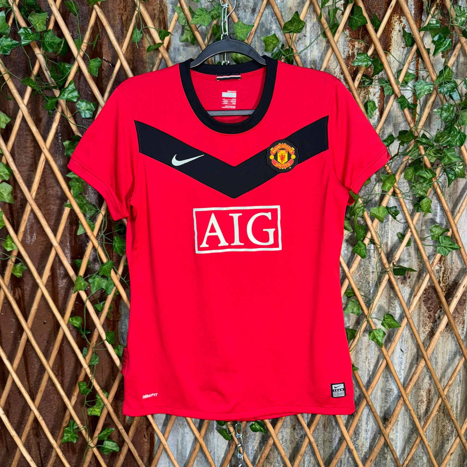 Vintage Y2K Manchester United Femme 00s Giggs Soccer Jersey - Etsy