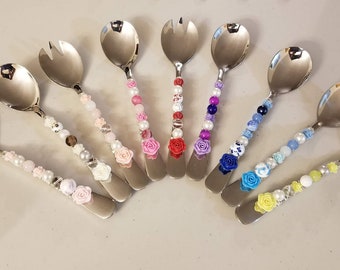 Set of 2 Elegant Floral Beaded Serving Utensils, Beaded Salad Fork and Spoon Set - Roses, Wired salad servers