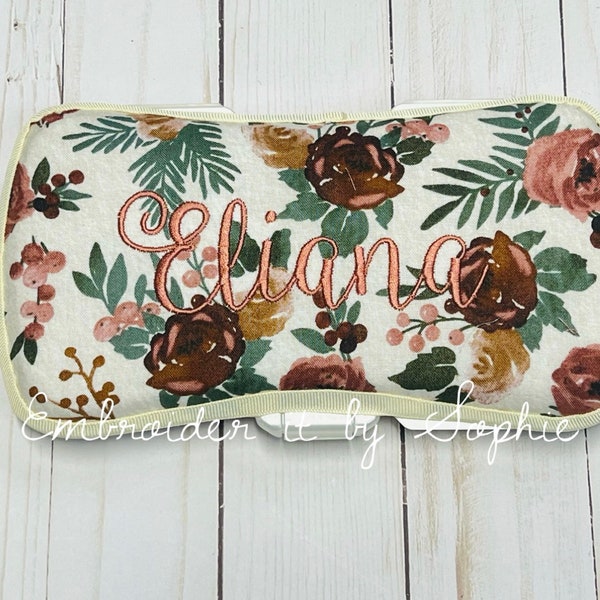 Personalized Baby Wipe Case/Baby Shower Gifts/Nursery Diaper bag Travel Wipe Case/Country Shabby Chic Flowers Floral Roses