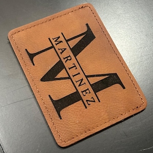 Personalisierte Lederbrieftasche, gravierte benutzerdefinierte Brieftasche aus echtem Leder, Jubiläumsgeschenk für ihn, Männer, Vater, Vater, Ehemann, Freund