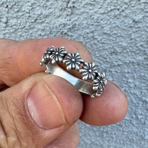 Flower Ring Sterling Silver.