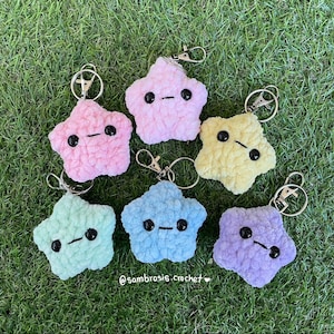 Crochet Star Keychain: Handmade Plushie Decoration