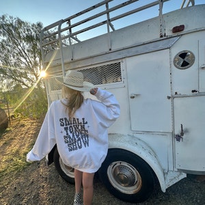 Sudadera de Small Town Smoke Show, sudadera de rodeo, sudadera de Zach Bryan, camiseta de concierto country, camiseta con gráfico del oeste, camiseta de Smoke Show