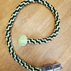 Paracord Motorcycle Get Back Whip (yellow & black / reflective yellow)