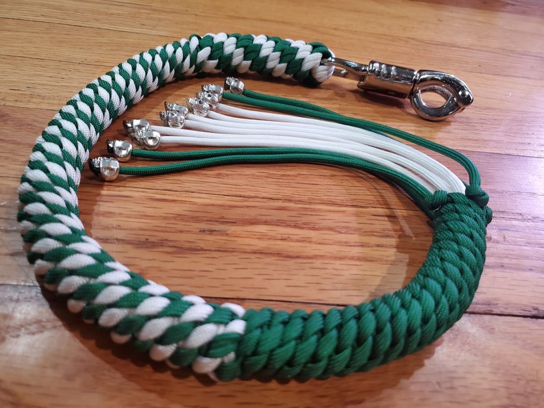 Paracord Motorcycle Get Back Whip green & White 29 Inches - Etsy