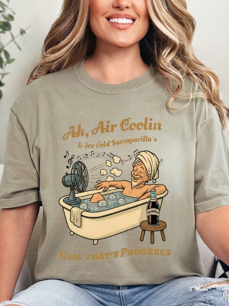 Carousel of Progress Comfort Colors Tee, Retro Disney Park Shirt Bild 7