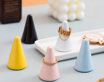 Glazed Ceramic Ring Holder Cone