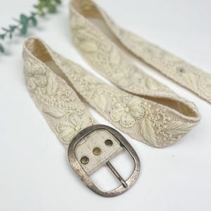 Blanca bestickter Gürtel, weiß, ethnischer Boho, peruanischer Gürtel, handbestickter Gürtel, ethnischer Handwerker, Alpakagürtel, Blumengürtel