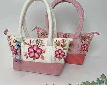 Hand-Embroidered Floral Wool Purse: Vegan Leather Mini Bag